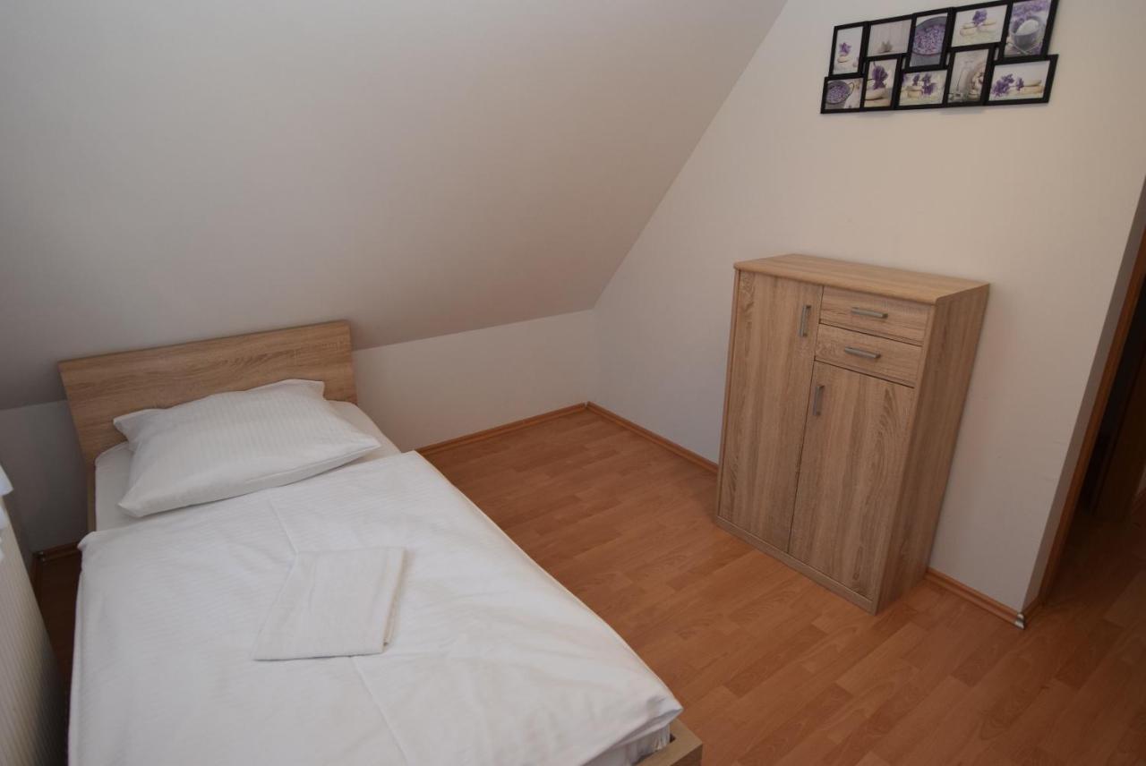 Apartment Stuttgart Suedheim 外观 照片